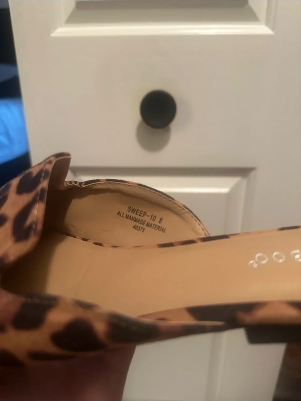 BAMBOO Leopard Print Pointed Toe Slip-On Flats - Brown & Black